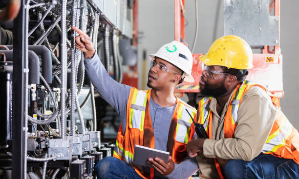 Best Local Electrician Companies  in Mayodan, NC